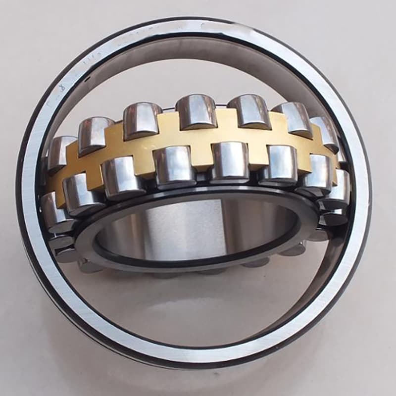 Spherical roller bearing system in vibrating screen heavy duty application