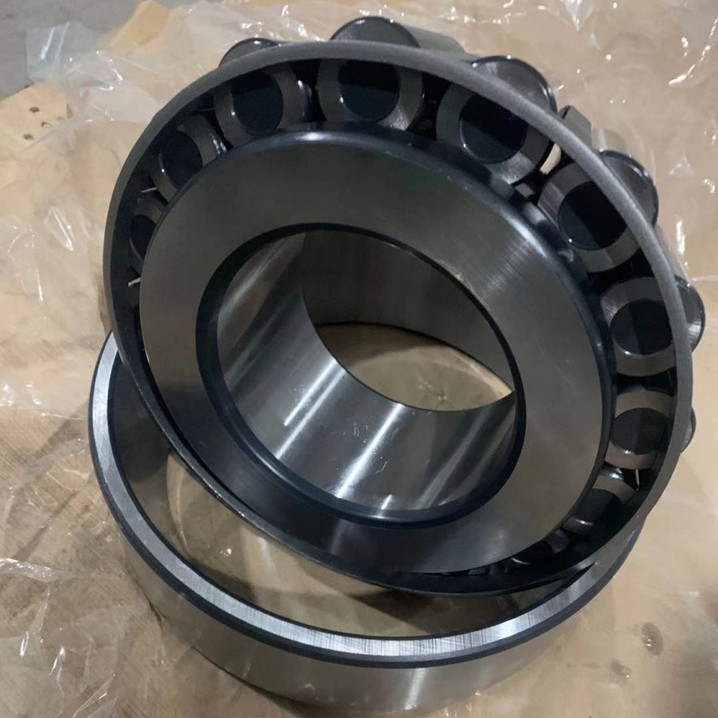 Bearing catalog page screenshot highlighting the static (C0) and dynamic (C) load rating columns