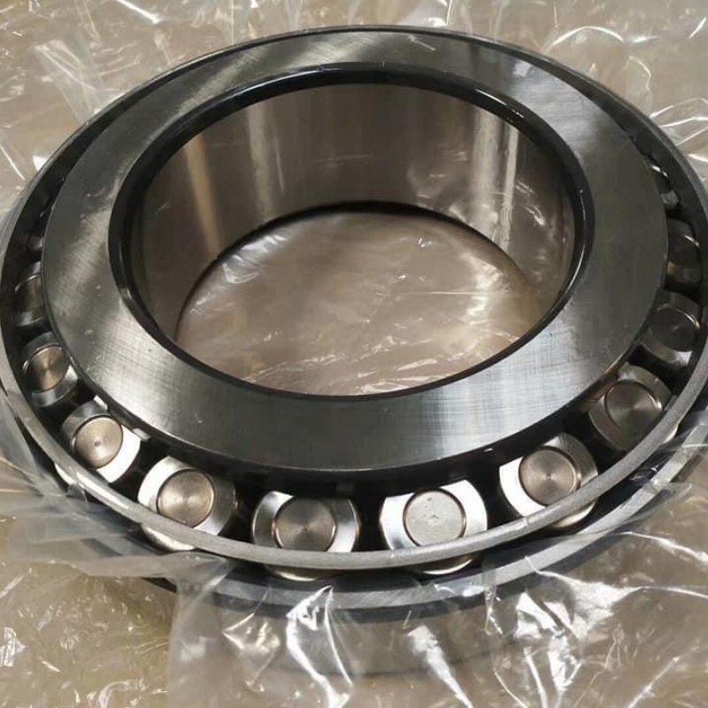Failed Tapered Roller Bearing Due to Misalignment and Poor Adjustment
