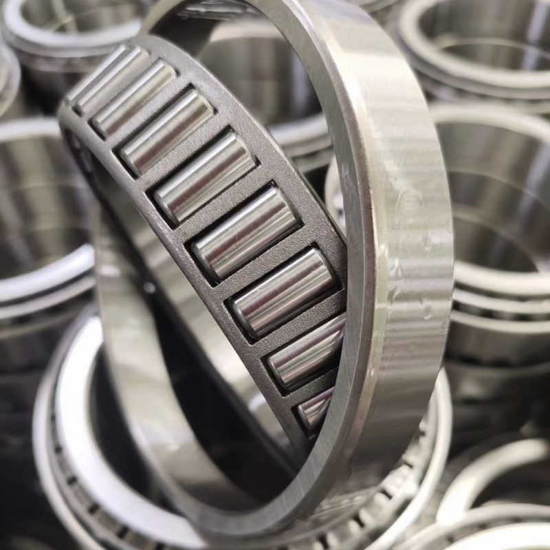 Comparison of single-row, double-row, and four-row tapered roller bearings