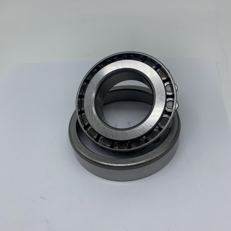 [Machine tool spindle](https://nsarbearings.com/en/how-tapered-roller-bearings-improve-rigidity-in-machine-tools/)[^4] with high-speed tapered roller bearings